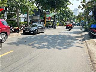 Bán nhà khu dân cư phước bình  ngay đỗ xuân hợp rẽ vào
