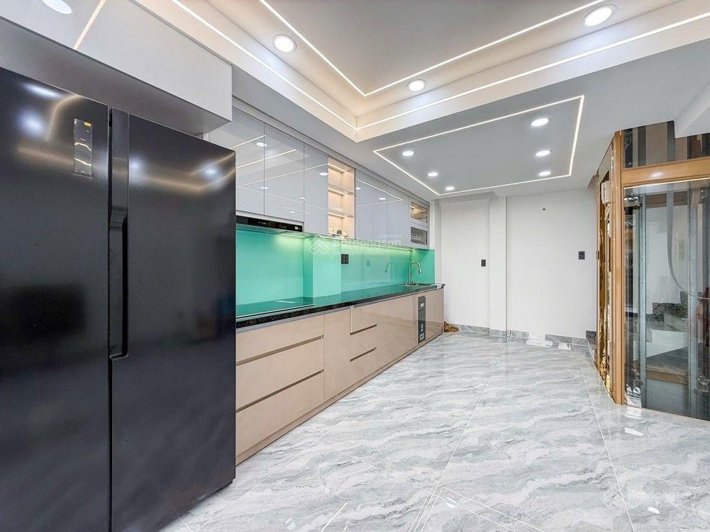 Bán nhà có thang máy  khu đường nơ trang long gía 11.7 tỷ