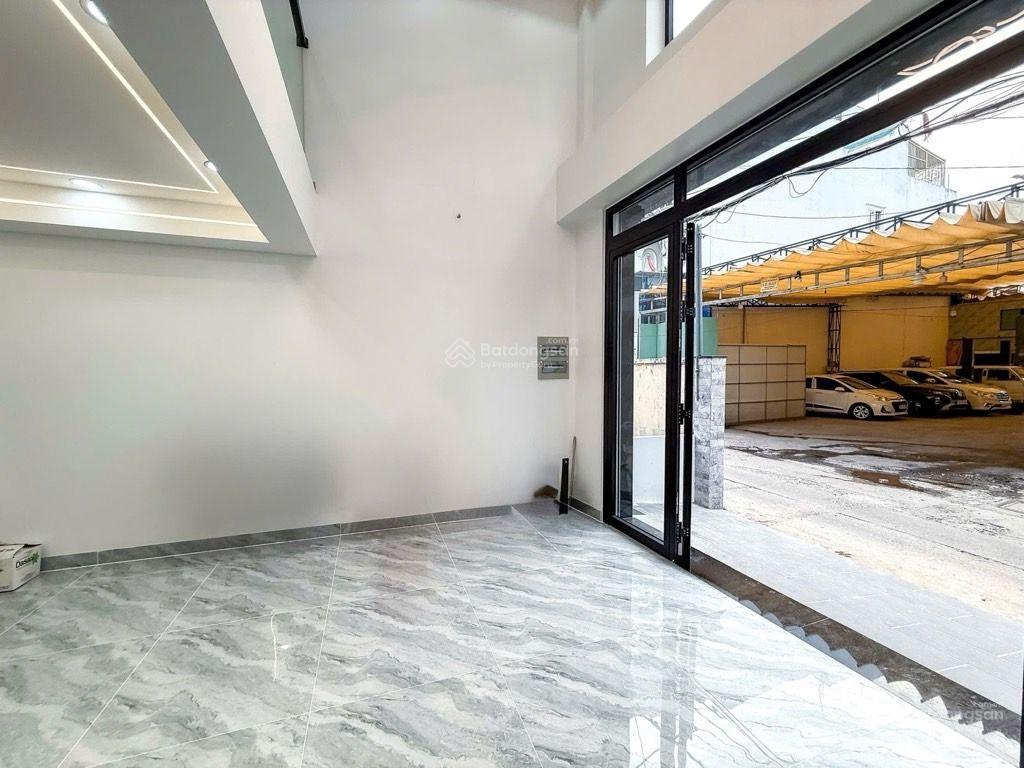 Bán nhà có thang máy  khu đường nơ trang long gía 11.7 tỷ