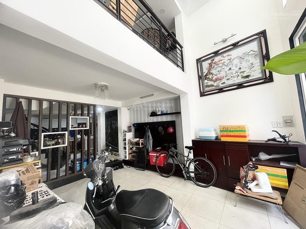 Bán nhà khu đường hoàng hoa thám giá 9.7 tỷ