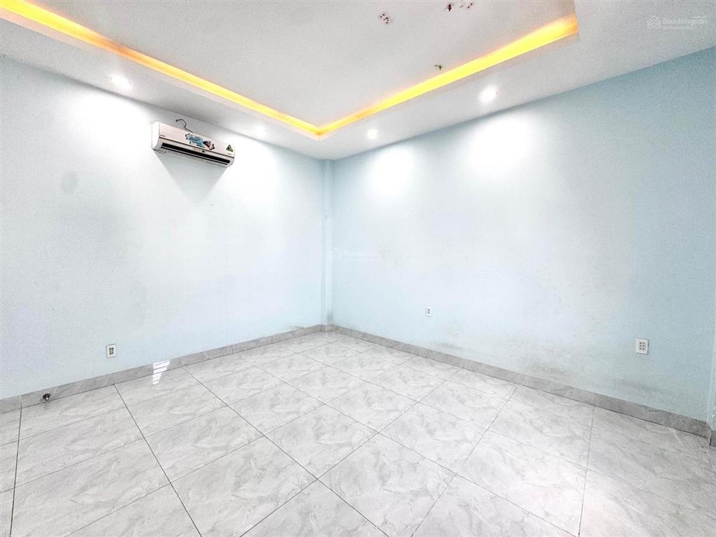 Bán nhà mặt tiền kinh doanh đường số 11  p. bình trưng tây