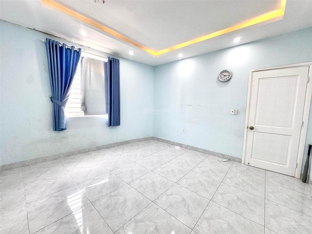 Bán nhà mặt tiền kinh doanh đường số 11  p. bình trưng tây