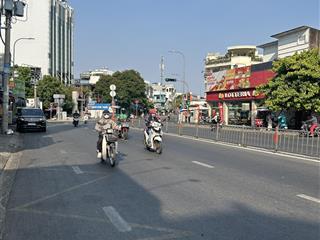 Bán nhà mặt tiền đường bạch đằng gía 23 tỷ
