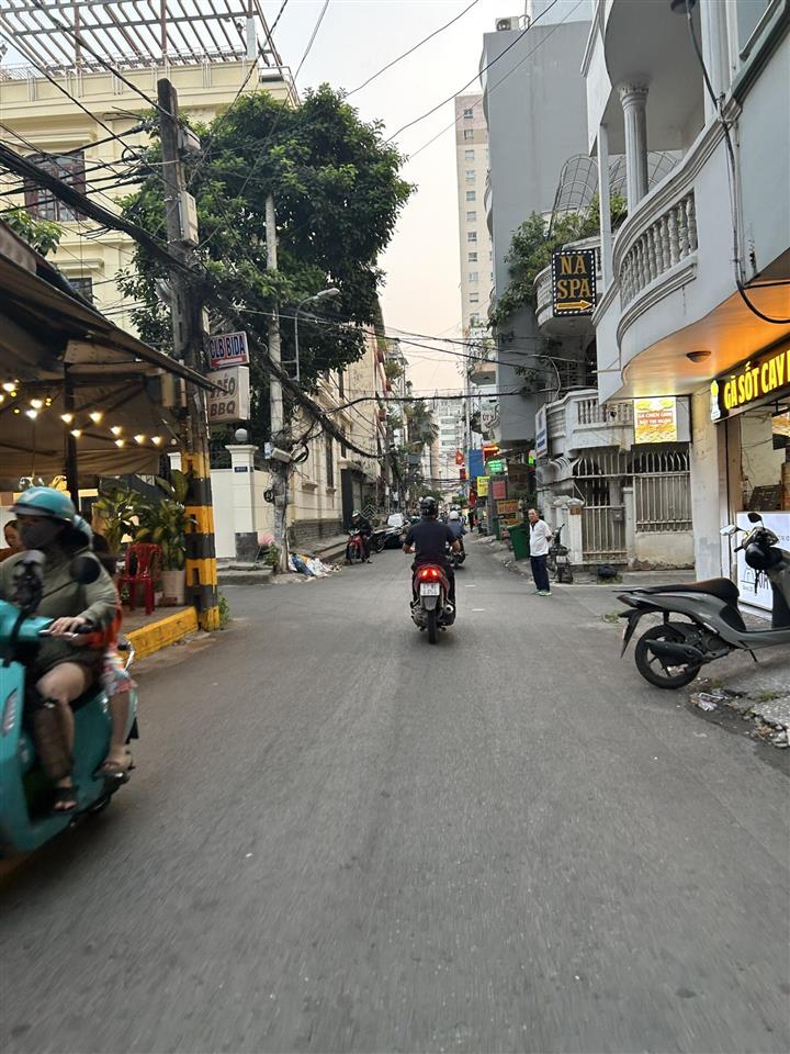 Bán nhà khu đường nguyễn tuyển gần lê văn thịnh gía 12.9 tỷ