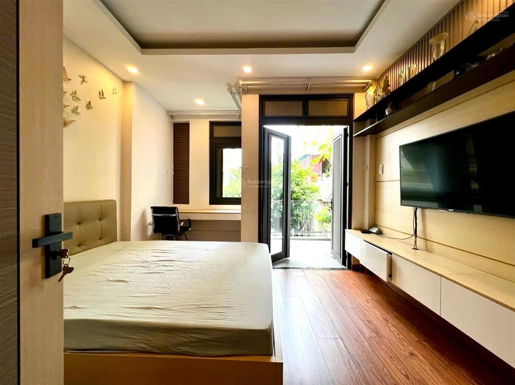 Bán nhà khu đường bùi đình túy giá 11.9 tỷ
