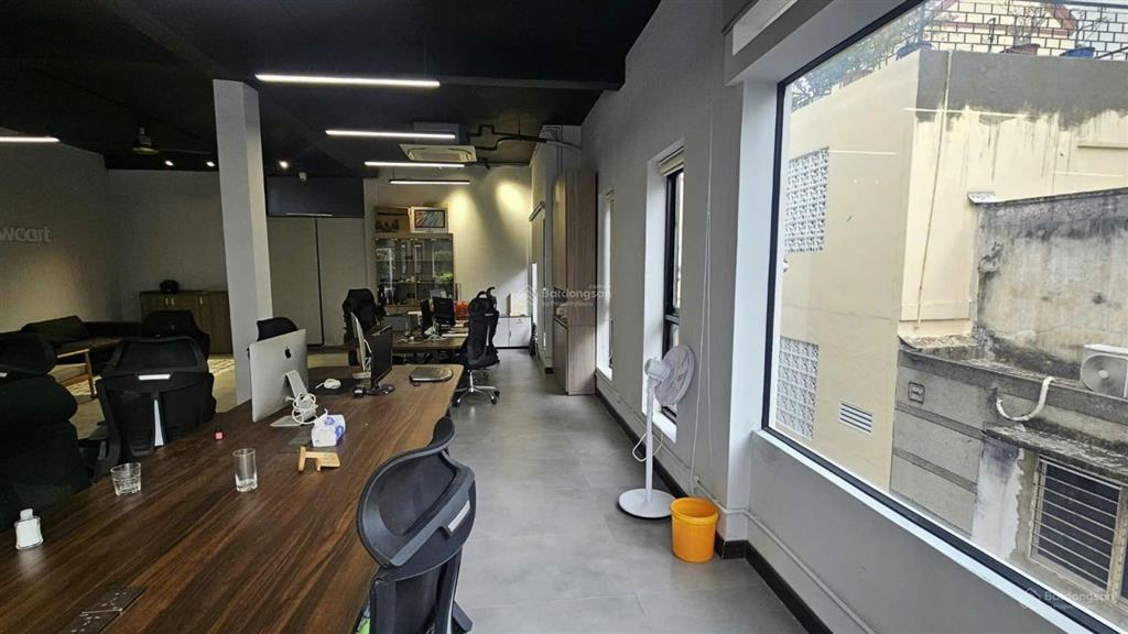 Bán nhà góc 3 mặt tiền đường đào duy anh gía 55 tỷ