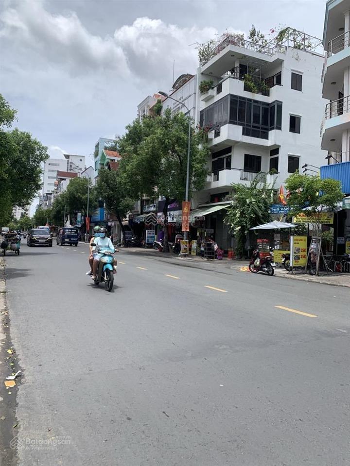Bán nhà mặt tiền đường hoàng hoa thám giá 10.9 tỷ