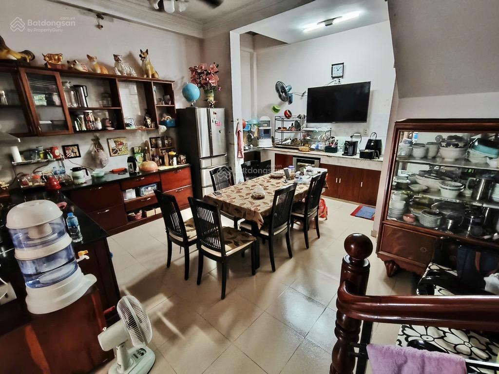 Nhà 6 x 16m, xây 5 tầng  đường nguyễn văn đậu  giá 13,7 tỷ