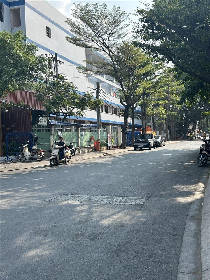 Bán nhà có thang máy  phường thảo điền  giá 30 tỷ