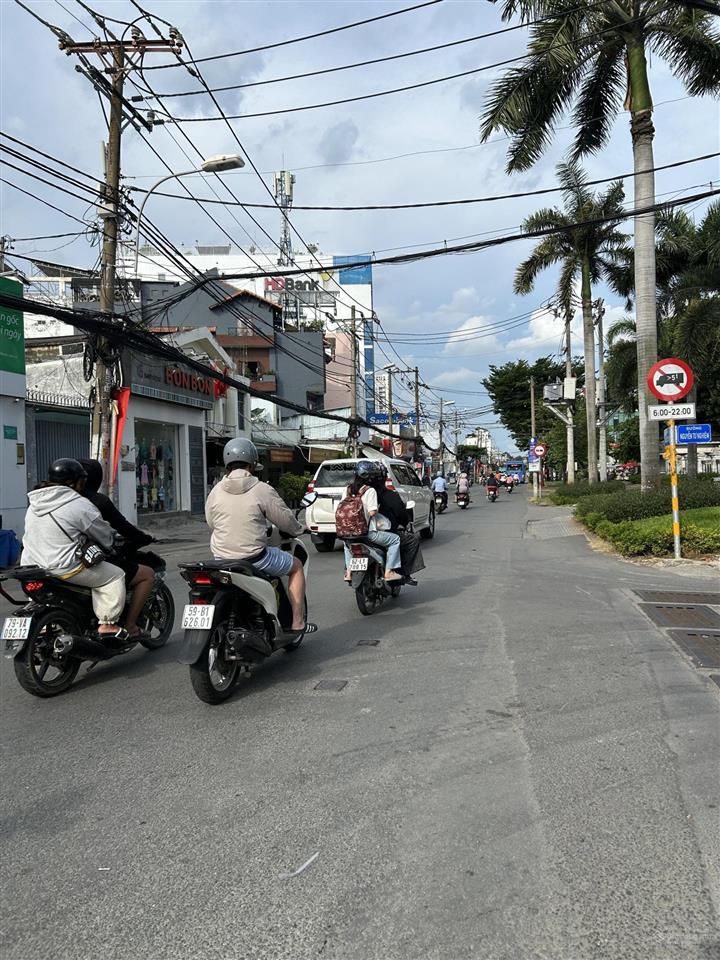 Bán nhà phường bình trưng đông giá 9.9 tỷ