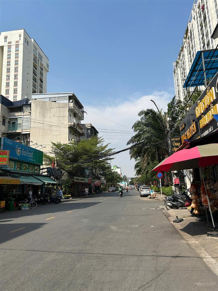 Bán nhà khu đường trần não giá 10,3 tỷ