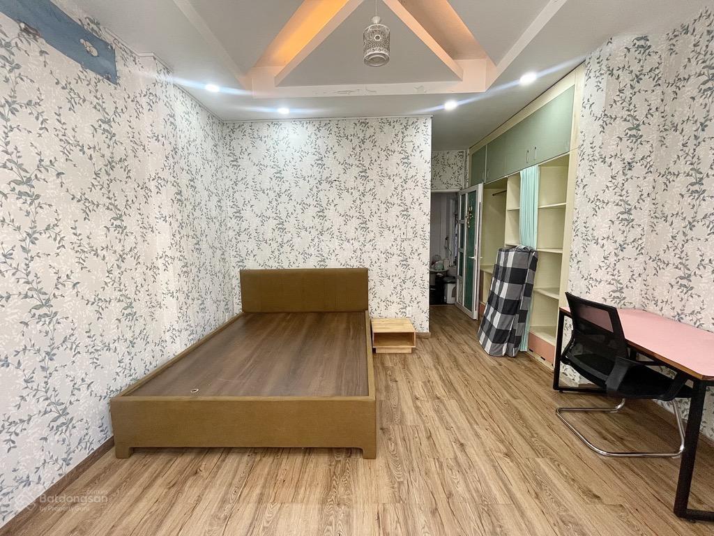 Nhà  đường 2 ô tô tránh  p. thảo điền  bán 9,5 tỷ