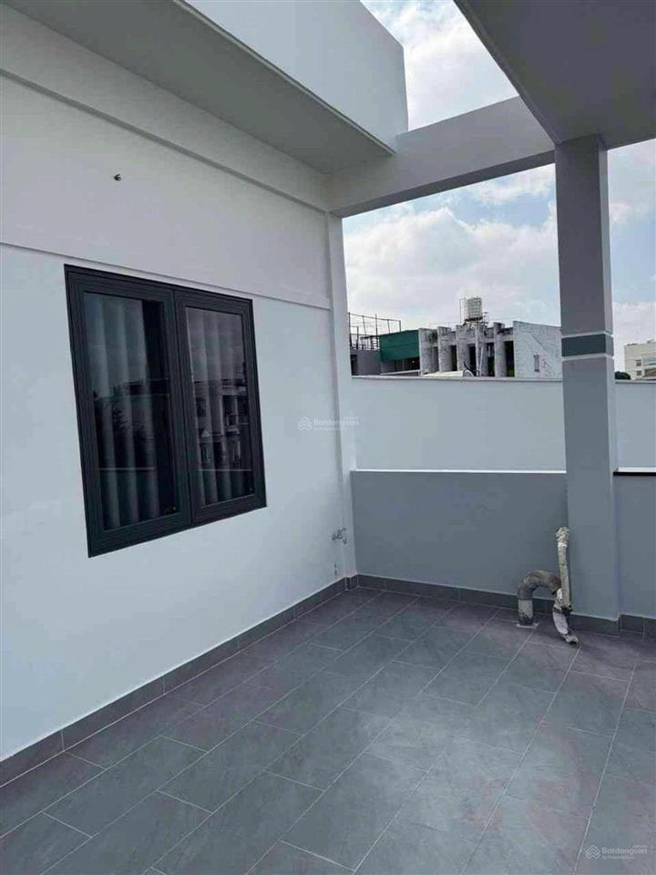 Nhà khu đường trần não dt 4 x 16m xây 3 tầng  bán 13 tỷ