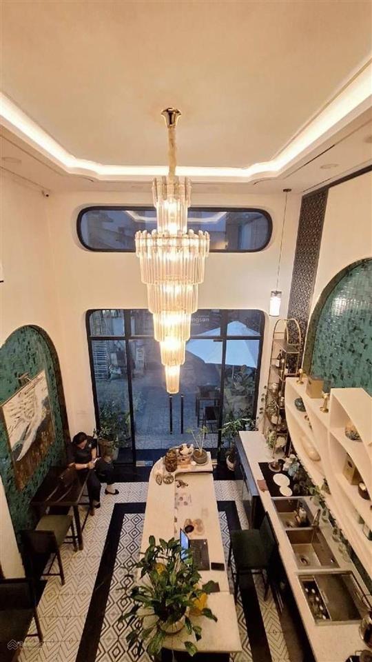 Nhà 5 tầng  cạnh đường phạm viết chánh, bán 22 tỷ