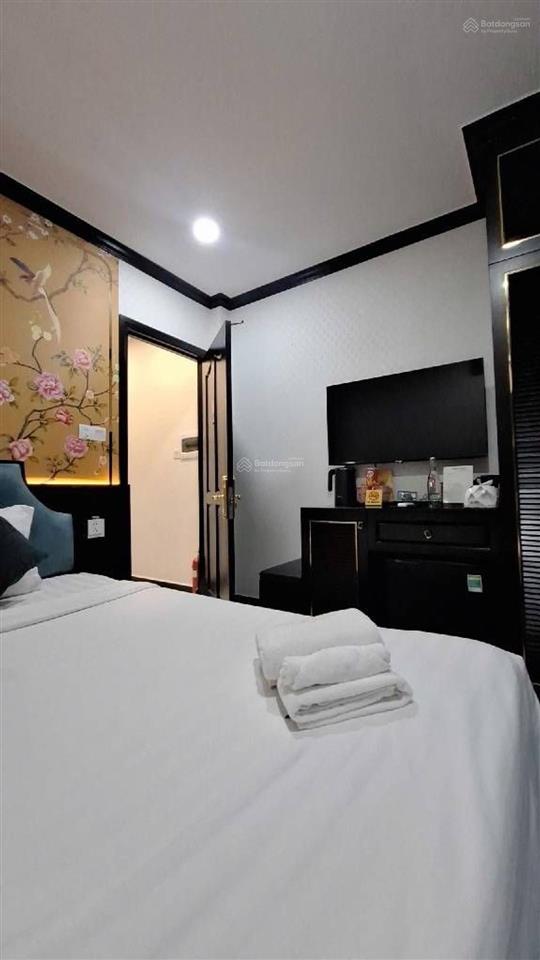 Nhà 5 tầng  cạnh đường phạm viết chánh, bán 22 tỷ