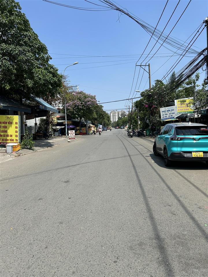 Bán đất đường rộng 20m  cạnh đường đỗ xuân hợp và liên phường