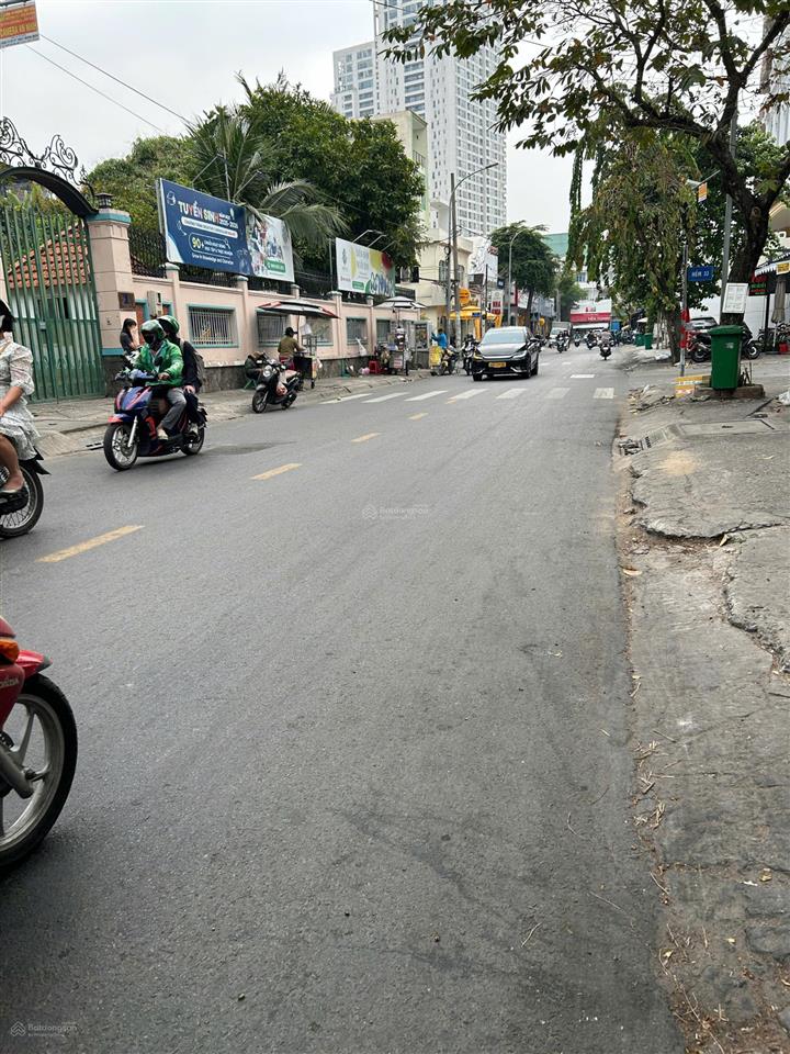 Bán nhà khu đường quốc hương phường thảo điền