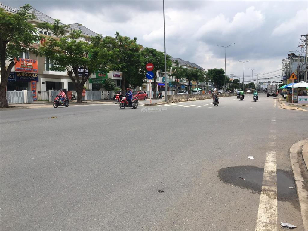 Bán nhà mặt tiền đường liên phường 100m, xây 4 tầng, 24 tỷ