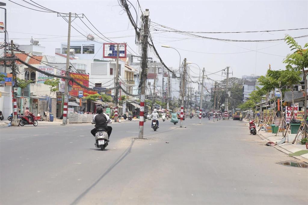 Nhà 786m, hxh, gần nguyễn thị định, đồng văn cống, 30 tỷ