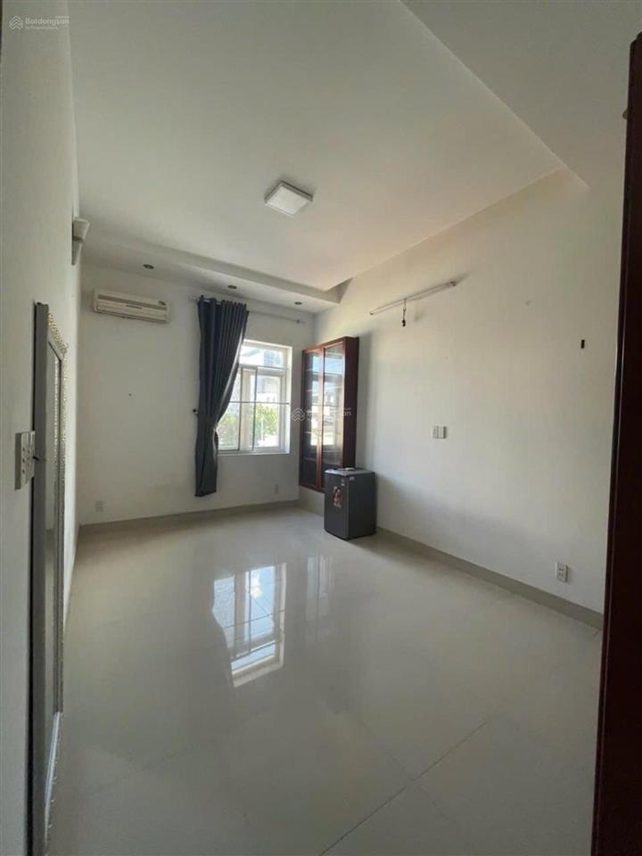 Nhà 5 tầng, cạnh lê văn thịnh và nguyễn duy trinh  bán 8,6 tỷ