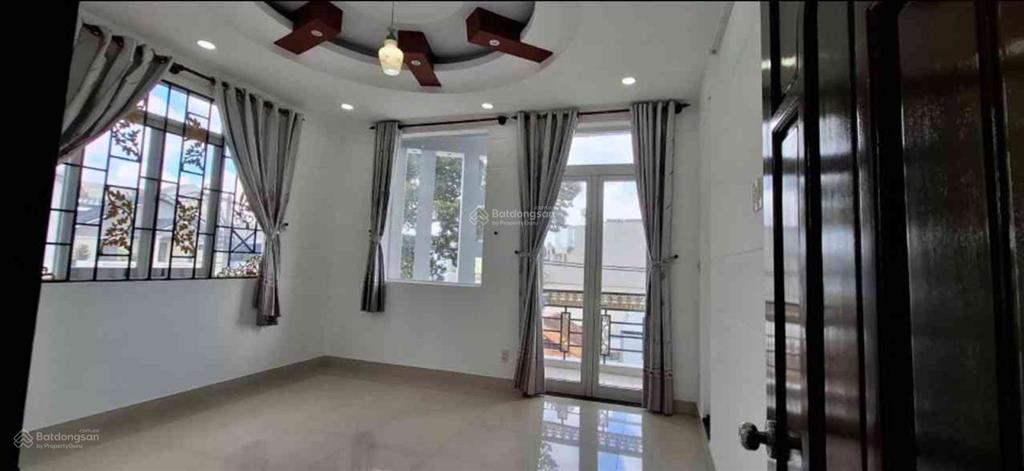 Nhà 5.5m x 18m, 4 tầng  mặt tiền đường số 39 cạnh đường nguyễn tuyển, 12.5 tỷ