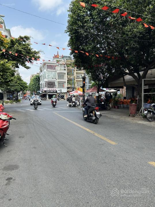 Nhà 80m, 4 tầng, phan xích long, 27,3 tỷ.