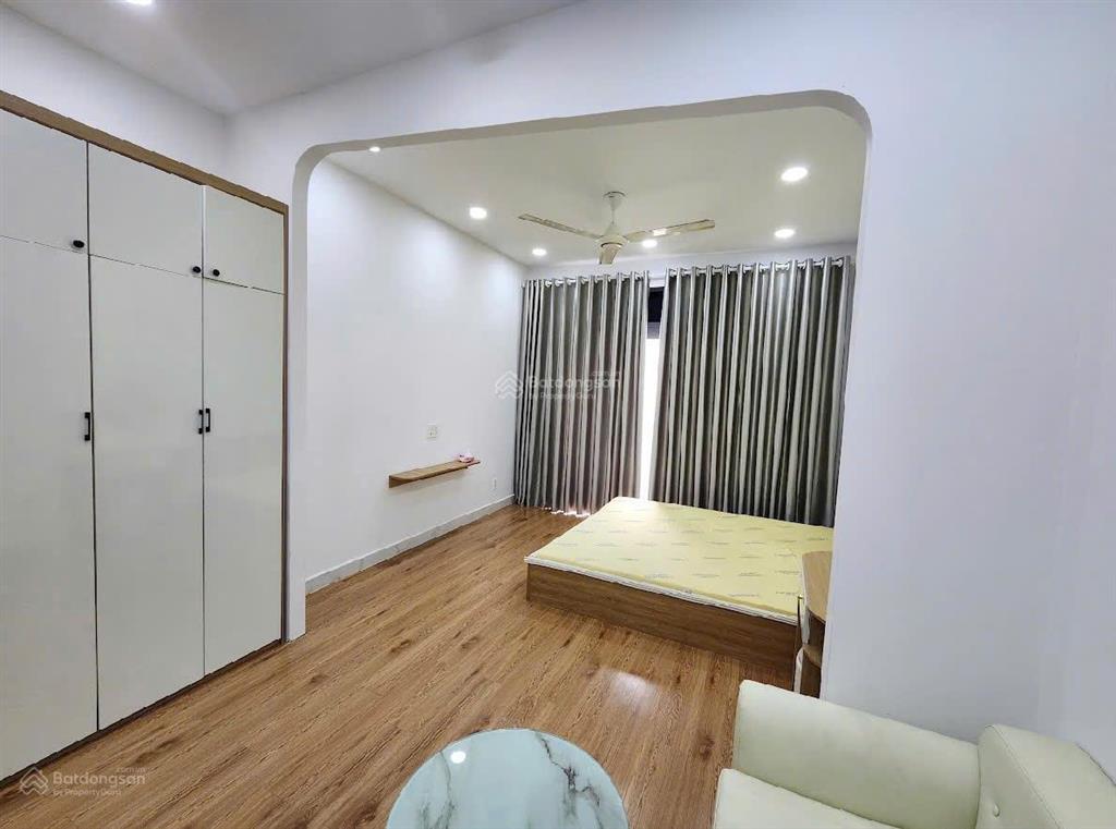Chủ cần bán nhà 80m, 7 tầng, cách lê văn duyệt 50m, giá 17 tỷ
