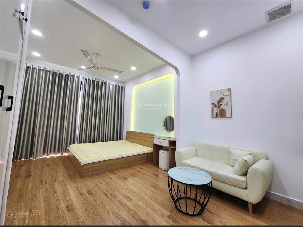 Chủ cần bán nhà 80m, 7 tầng, cách lê văn duyệt 50m, giá 17 tỷ