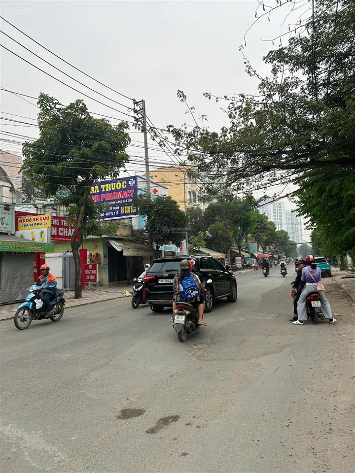 Nhà 79m, 4 tầng, mặt tiền đường số 33 ngay lê văn thịnh rẽ vào 8.2 tỷ