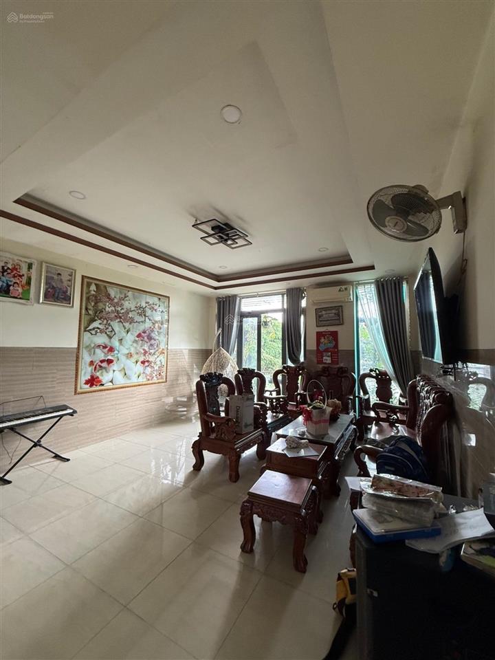 Nhà 125m, 5 tầng, gần đường nguyễn duy trinh, 10 tỷ