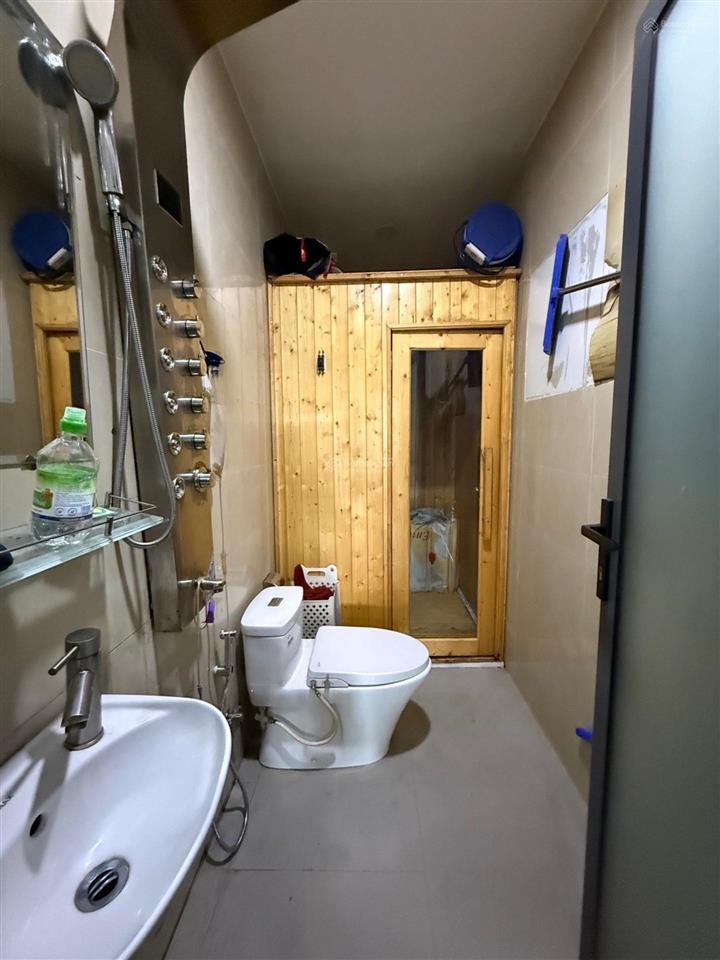 Nhà 125m, 5 tầng, gần đường nguyễn duy trinh, 10 tỷ