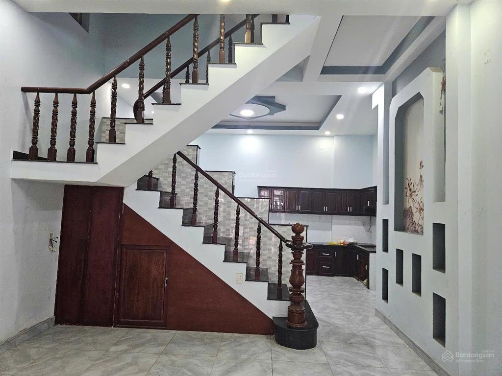Nhà 80m, 3 tầng, đường ô tô tránh, cạnh đường gò cát, 6 tỷ