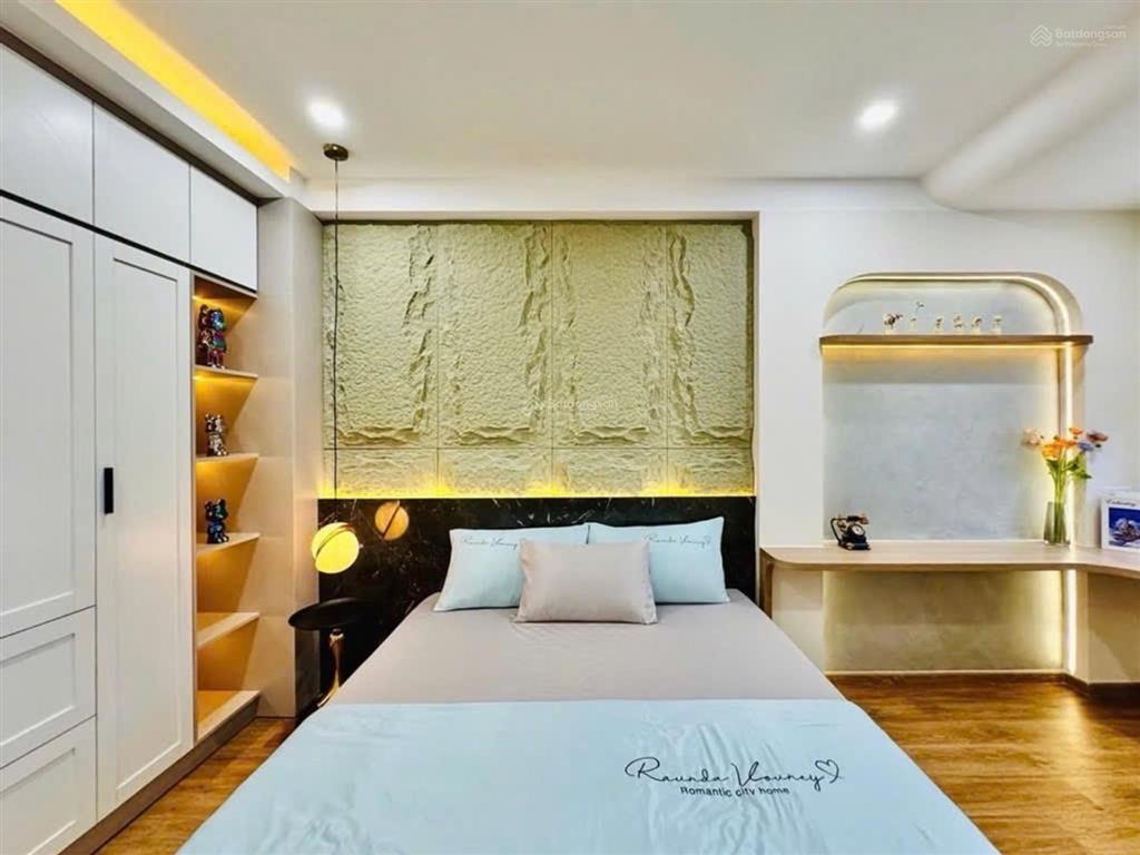 Nhà 30m2, 5 tầng, bùi hữu nghĩa, 6,2 tỷ