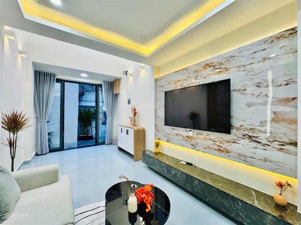 Nhà 30m2, 5 tầng, bùi hữu nghĩa, 6,2 tỷ