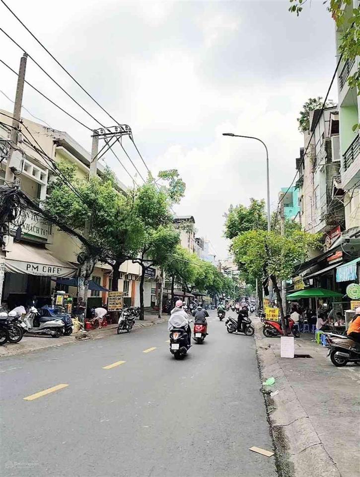Nhà 36m, 2 tầng, đường trần kế xương, 5,9 tỷ