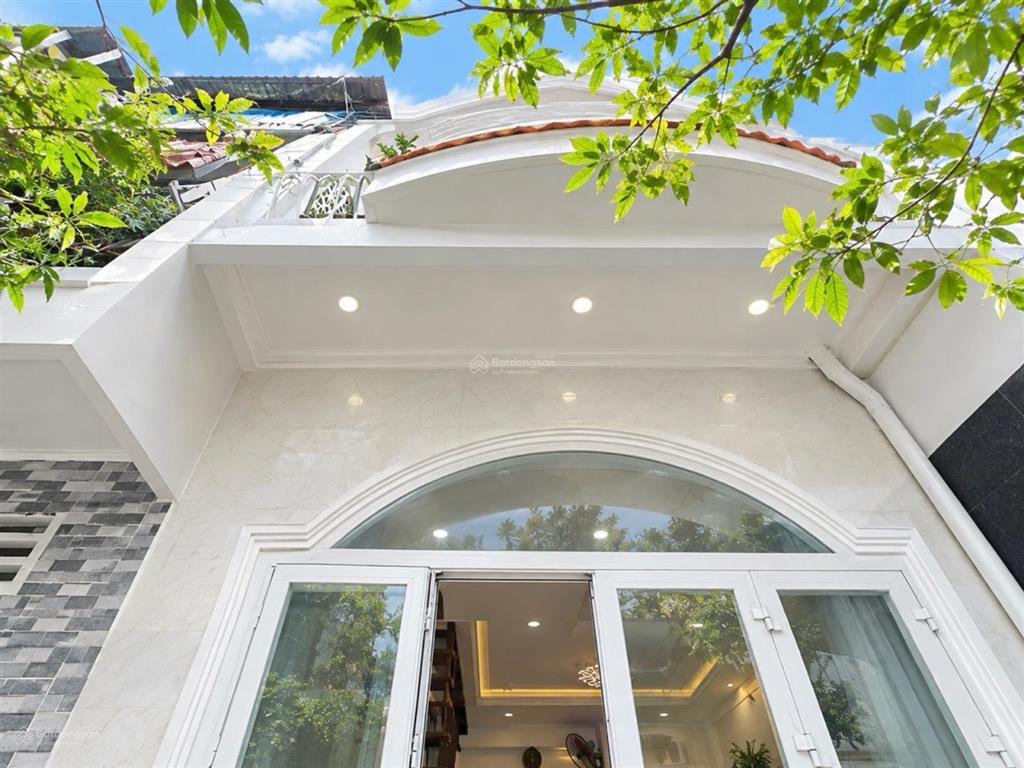Nhà 50m, 3 tầng, nguyễn văn lạc, 6.5 tỷ