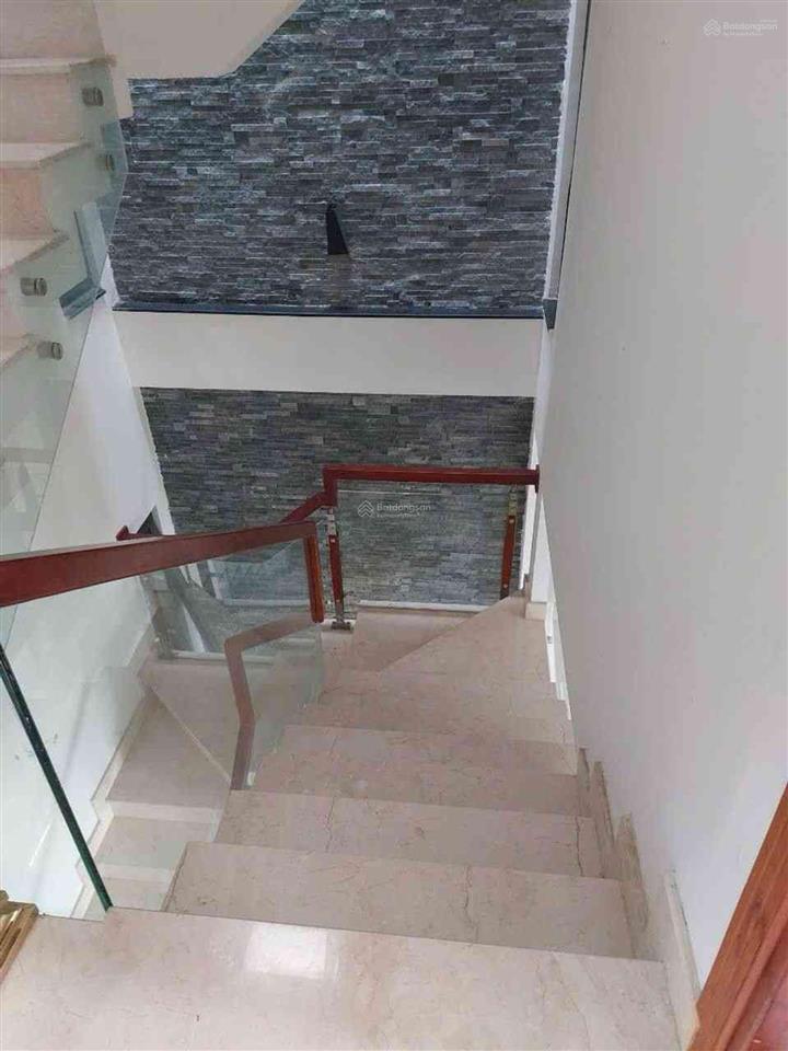 Nhà 82m, xây 4 tầng, gần bưng ông thoàn, 7.3 tỷ