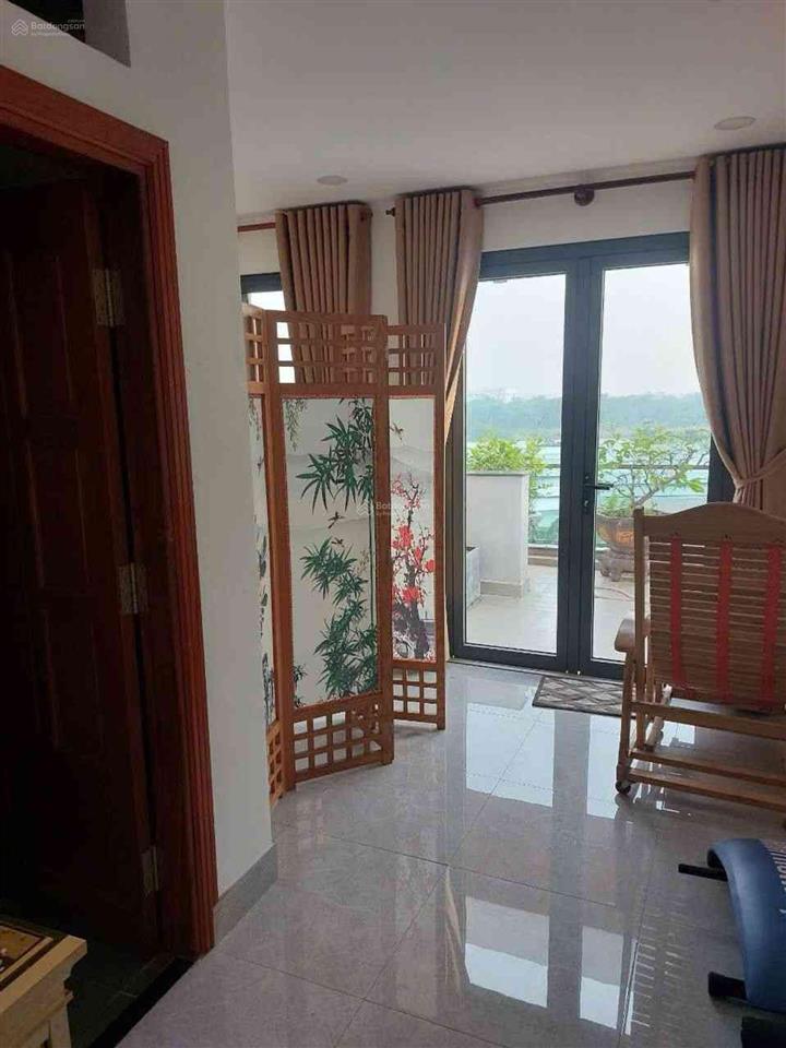 Nhà 82m, xây 4 tầng, gần bưng ông thoàn, 7.3 tỷ