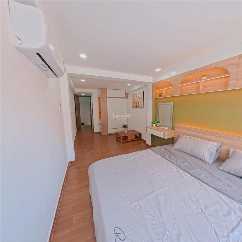 Nhà 30m, 4 tầng, đường tăng bạt hổ, 5.7 tỷ