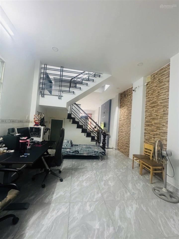 Bán nhà 316m/11 tỷ gần đường lê văn việt ngã ba lê văn việt, nguyễn văn tăng và hoàng hữu nam