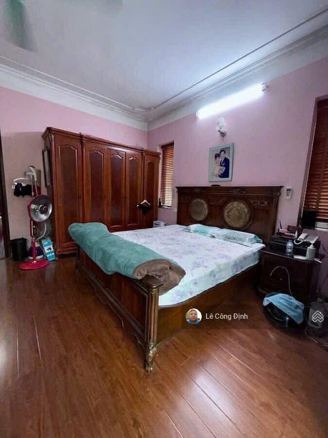 Nhật chiêu  104m  lô góc  ô tô 7 chỗ vào nhà  view hồ tây  hơn 40 tỷ