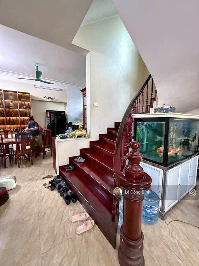 Nhật chiêu  104m  lô góc  ô tô 7 chỗ vào nhà  view hồ tây  hơn 40 tỷ