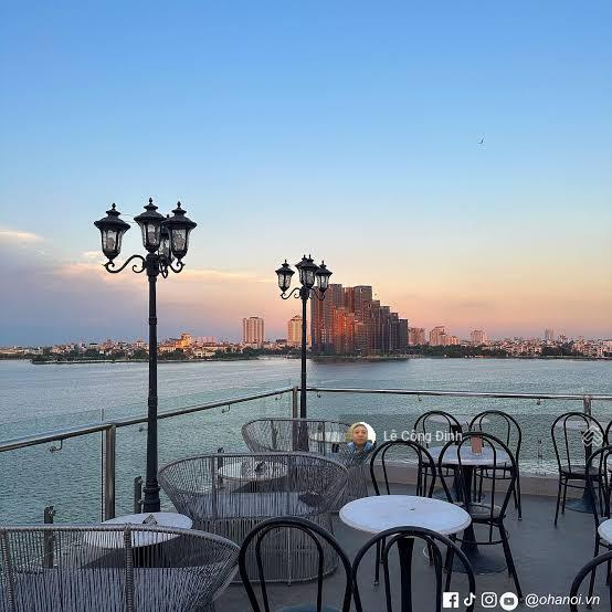 View hồ tây  ô tô vào đất  101m  lạc long quân  30 tỷ