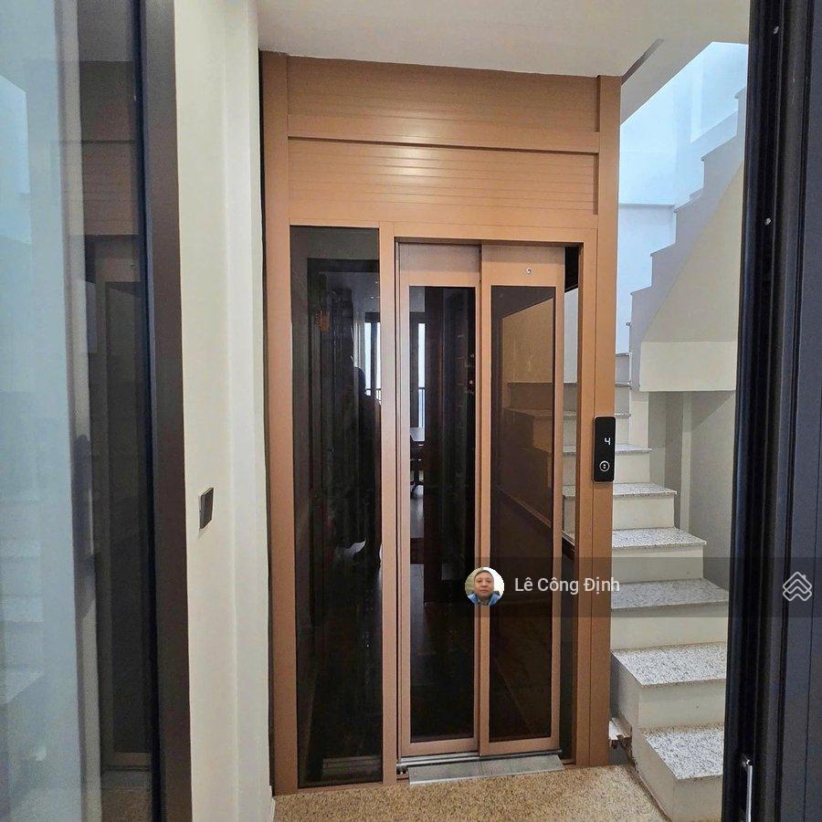 Thụy khuê  nguyễn đình thi  7 thang máy  view hồ tây lộng gió  nhà đẹp ở ngay