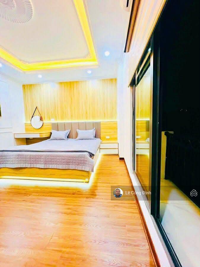 Bán nhà lô góc võ chí công tây hồ 61m 6 tầng thang máy mt 5.5m full nội thất hơn 16 tỷ