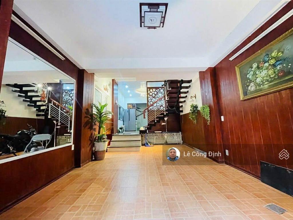 Bán nhà lạc long quân  tây hồ  52m  5 tầng 1 hầm  mt 4.3m  ngõ thông  ô tô 7 chỗ  hơn 18 tỷ