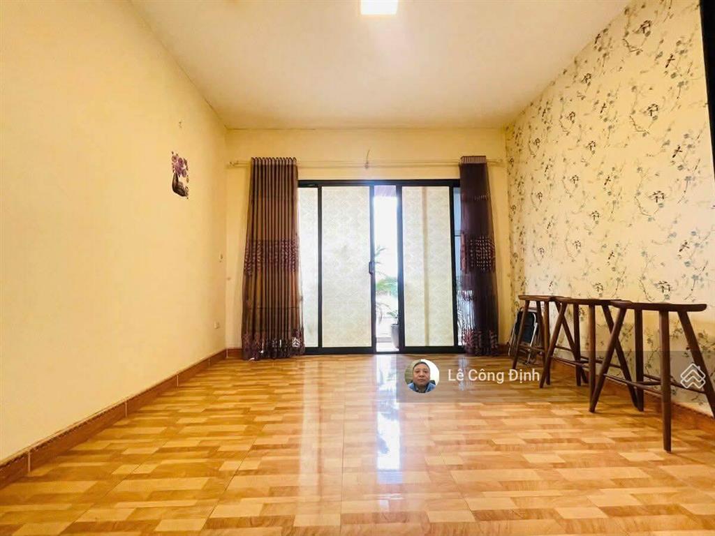 Bán nhà lạc long quân  tây hồ  52m  5 tầng 1 hầm  mt 4.3m  ngõ thông  ô tô 7 chỗ  hơn 18 tỷ