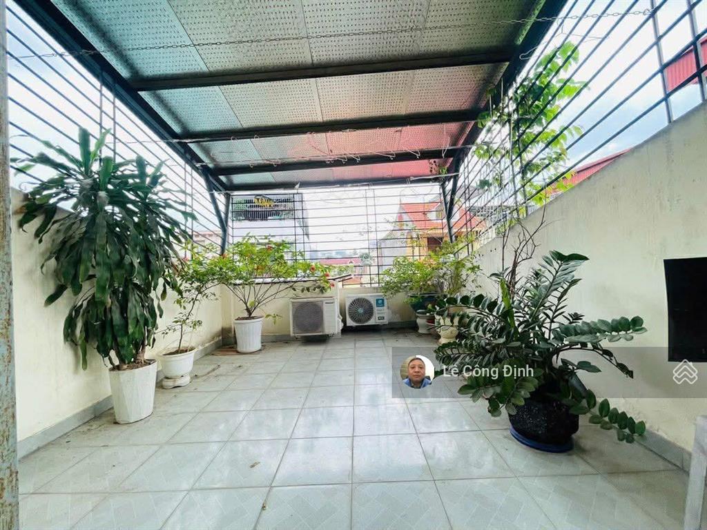 Bán nhà lạc long quân  tây hồ  52m  5 tầng 1 hầm  mt 4.3m  ngõ thông  ô tô 7 chỗ  hơn 18 tỷ