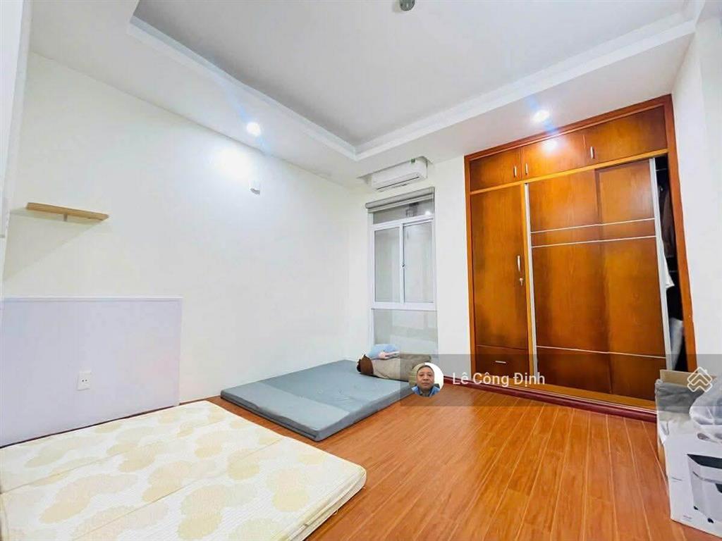 Bán nhà lạc long quân  tây hồ  52m  5 tầng 1 hầm  mt 4.3m  ngõ thông  ô tô 7 chỗ  hơn 18 tỷ