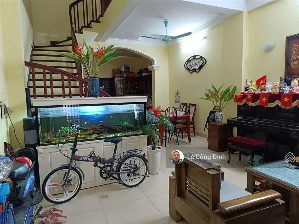 Bán nhà lạc long quân tây hồ 68m 5 tầng mt 5m ô tô 2 thoáng ô chờ thang máy hơn 16 tỷ